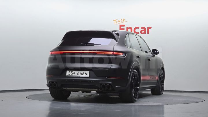 Porsche Cayenne 2024 — 4