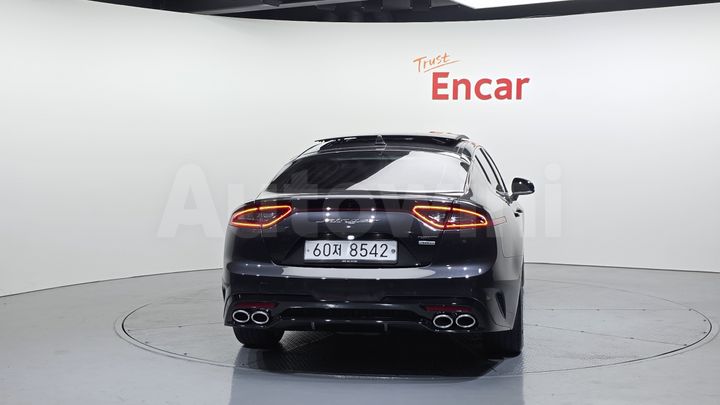 Kia Stinger 2018 — 4