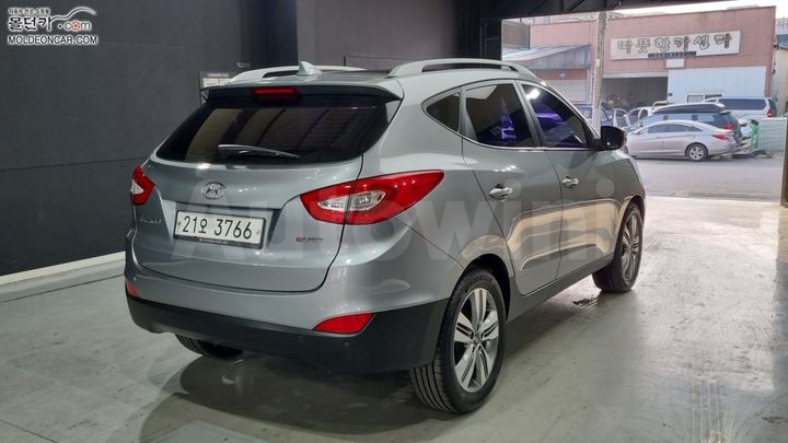 Hyundai Tucson 2013 — 2
