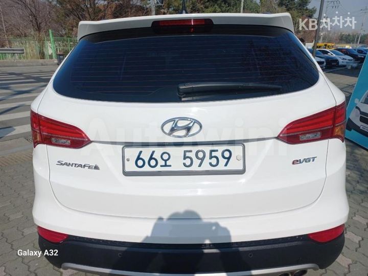 Hyundai SantaFe 2013 — 3
