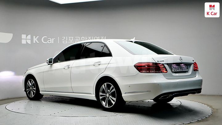 Mercedes-Benz E Class 2016 — 2
