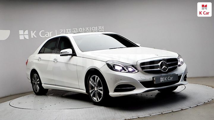 Mercedes-Benz E Class 2016 — 3
