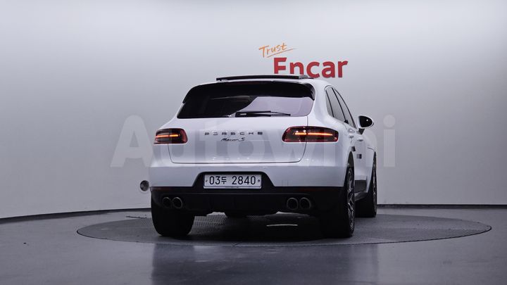 Porsche Macan 2017 — 3