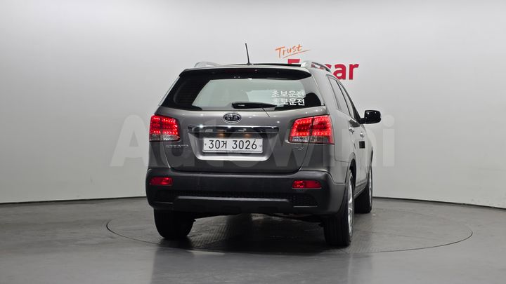 Kia Sorento 2010 — 4