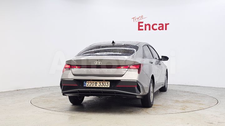Hyundai Avante 2024 — 4