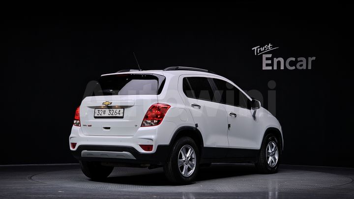 Chevrolet Trax 2019 — 2