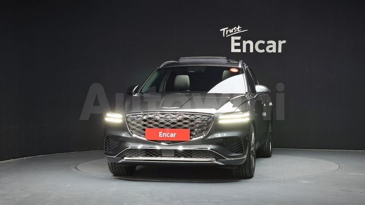 Genesis GV70 2025 — 3