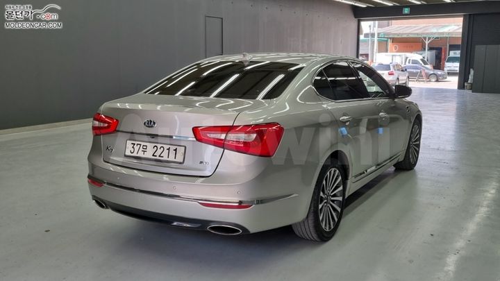 Kia K7 2012 — 2