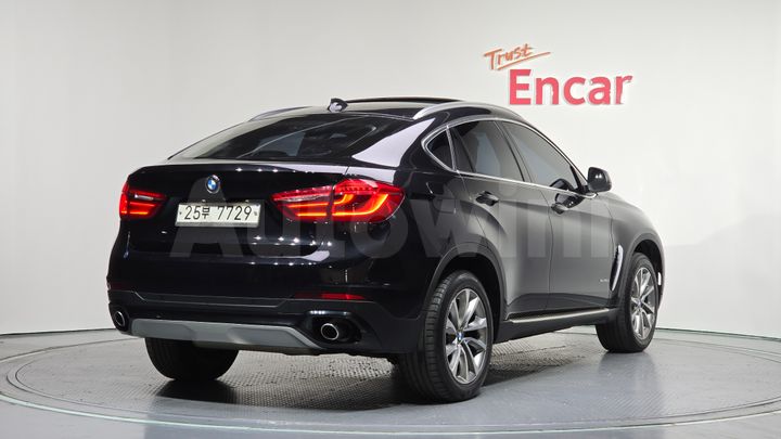 BMW X6 2015 — 2