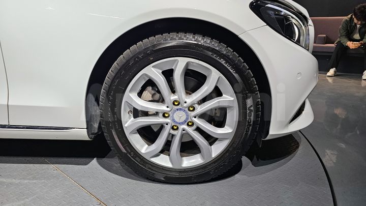 Mercedes-Benz C Class 2017 — 5