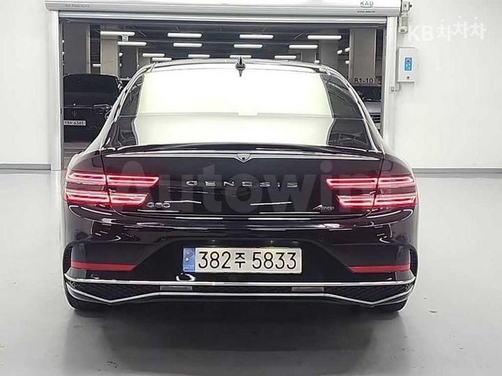 Genesis G80 2025 — 3