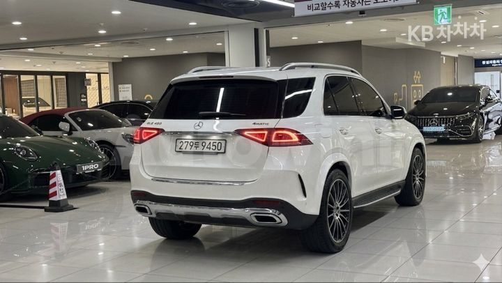Mercedes Benz GLE Class 2024 — 3