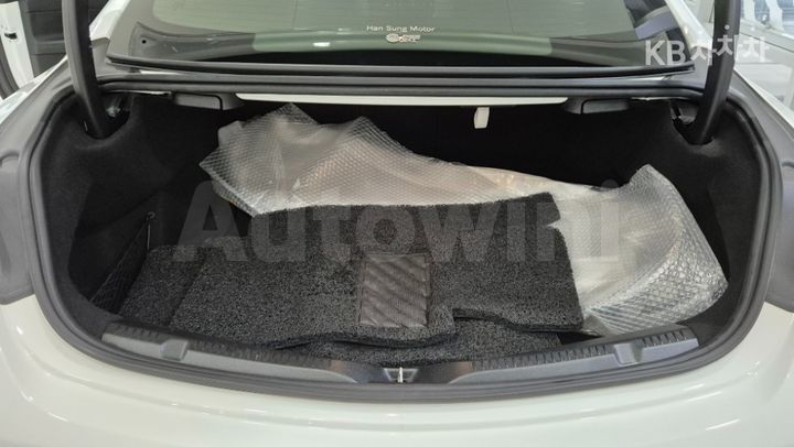 Mercedes Benz E Class 2020 — 5