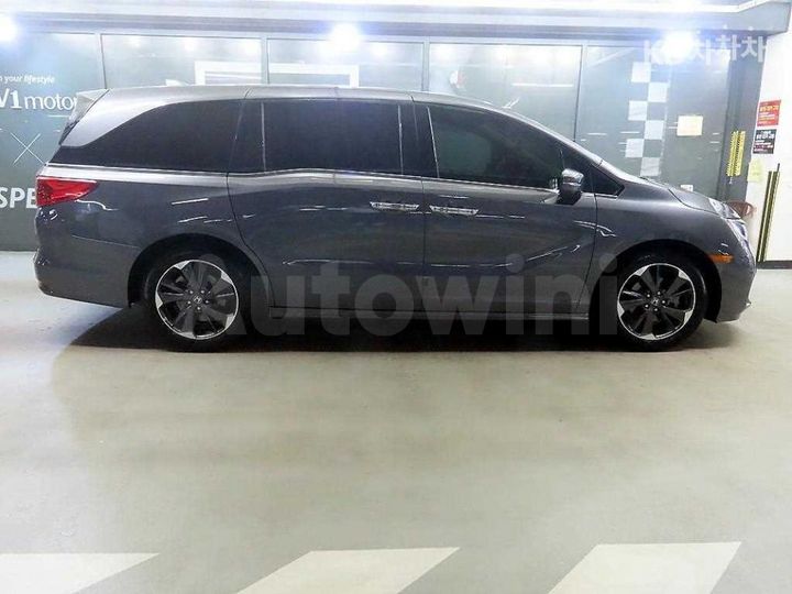 Honda Odyssey 2023 — 3