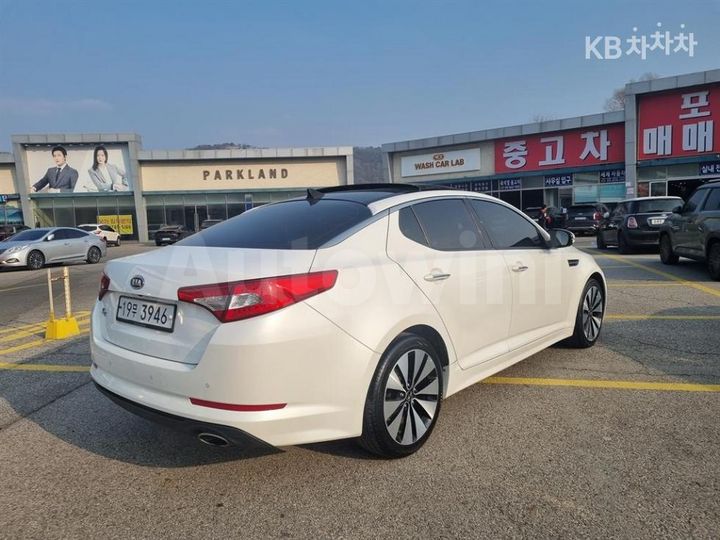 Kia K5 2012 — 2