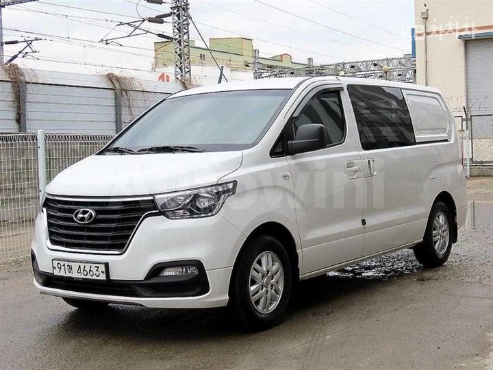 Hyundai Starex 2021 — 2