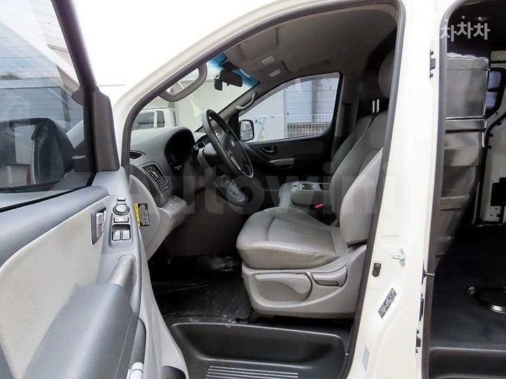 Hyundai Starex 2021 — 5
