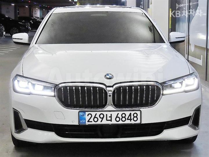 BMW 5 Series 2021 — 2