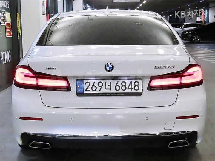 BMW 5 Series 2021 — 5