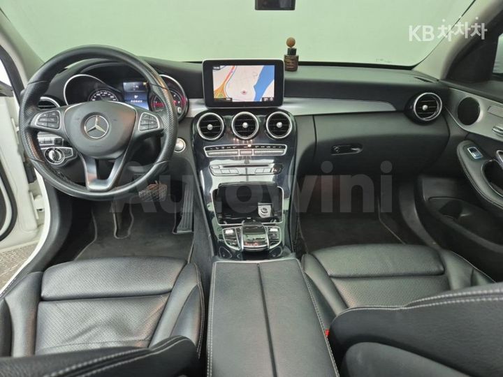 Mercedes Benz C Class 2016 — 5