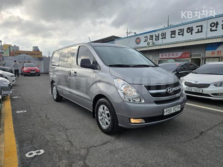 Hyundai Starex 2012 — 3