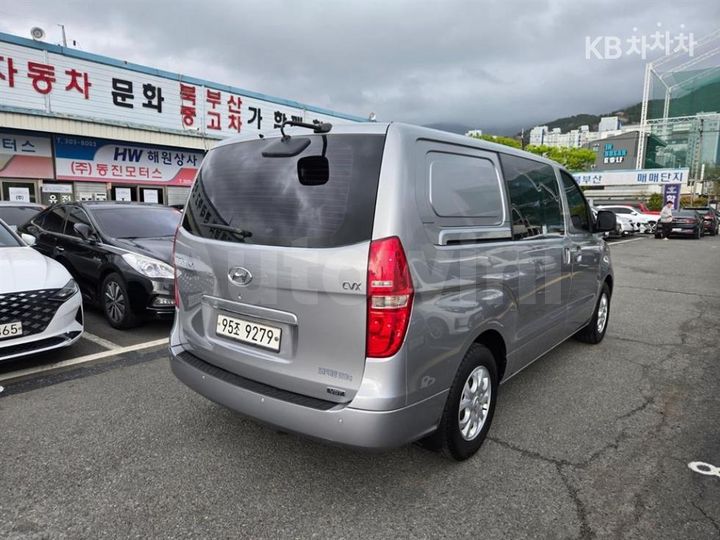 Hyundai Starex 2012 — 4