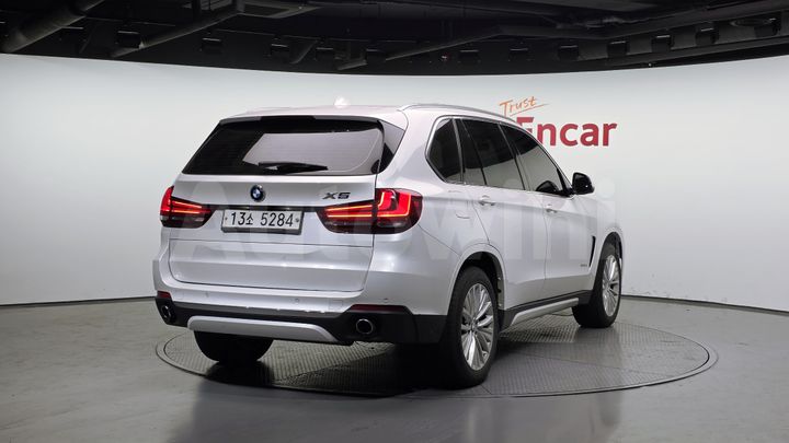 BMW X5 2017 — 2