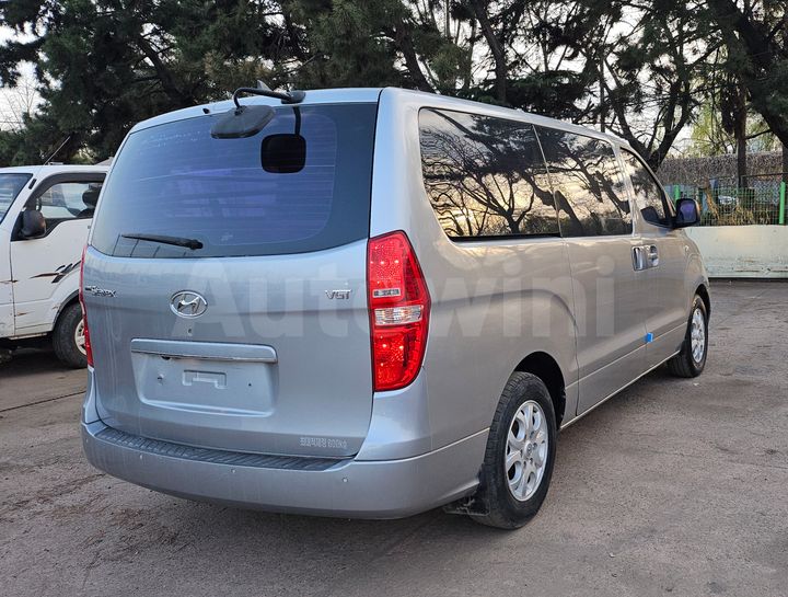 Hyundai Starex 2015 — 5