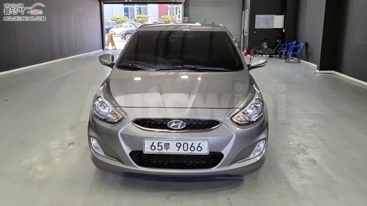 Hyundai Accent 2018 — 3