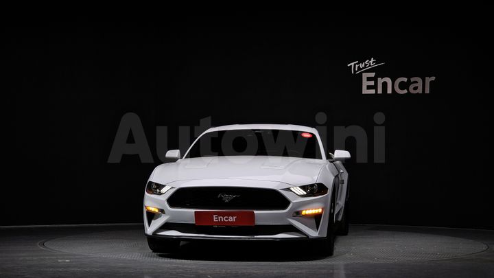 Ford Mustang 2021 — 3