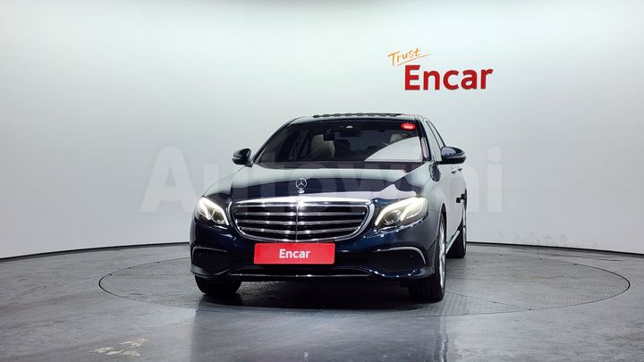 Mercedes Benz E Class 2017 — 3