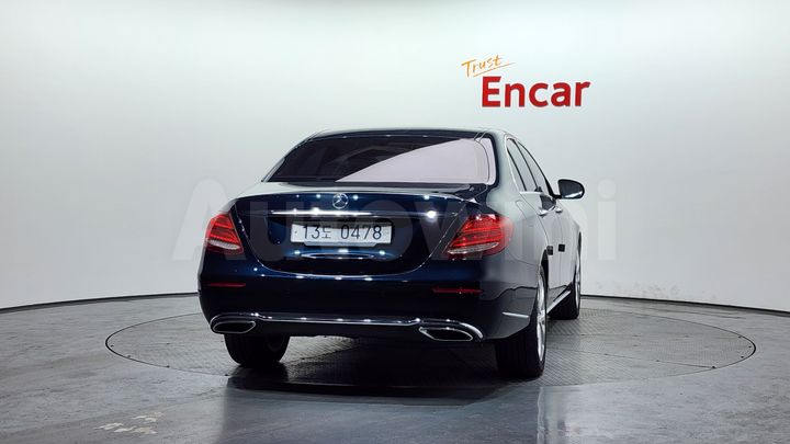 Mercedes Benz E Class 2017 — 4