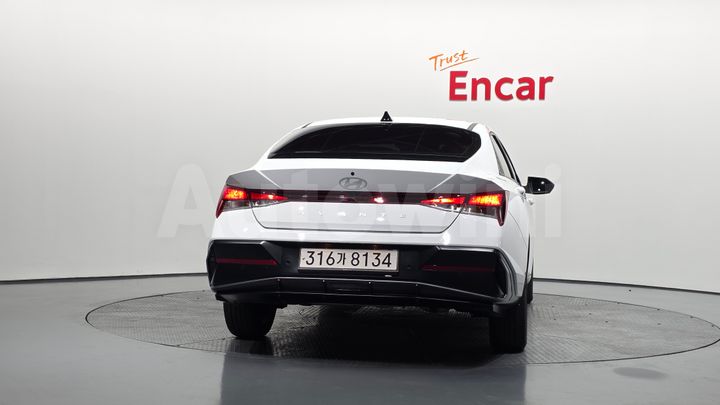 Hyundai Avante 2024 — 4