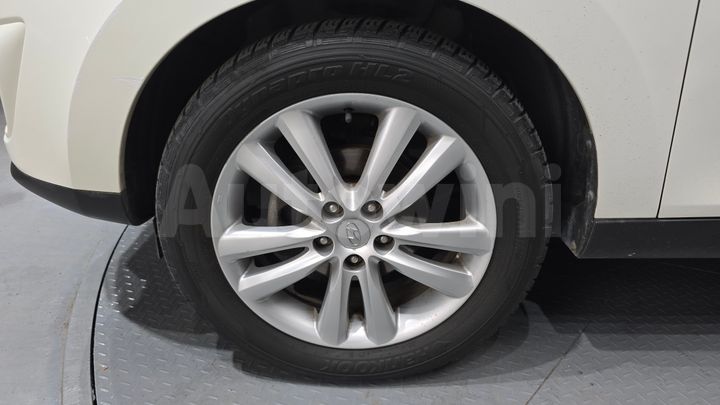 Hyundai Tucson 2011 — 5
