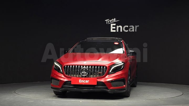 Mercedes Benz GLA Class 2015 — 3