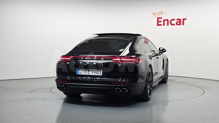 Porsche Panamera 2018 — 4