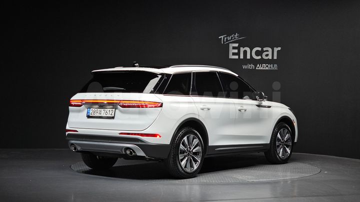 Lincoln Corsair 2021 — 2
