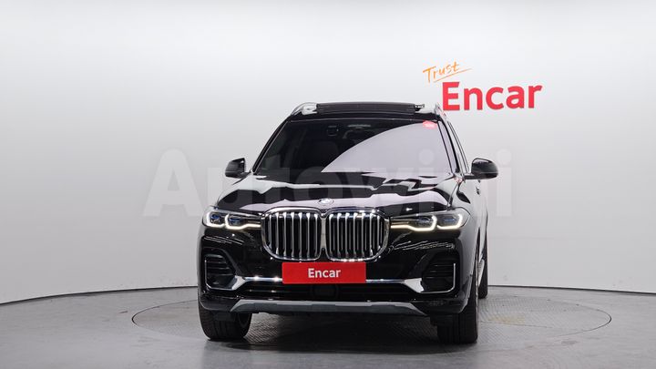 BMW X7 2021 — 3
