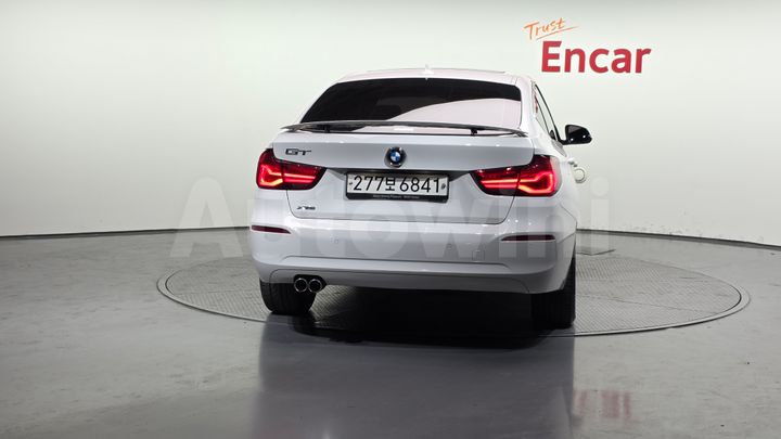 BMW 3 Series 2020 — 2