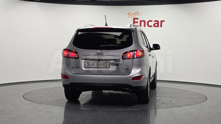 Hyundai SantaFe 2011 — 4
