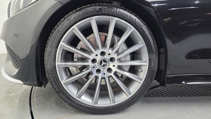 Mercedes Benz C Class 2018 — 5