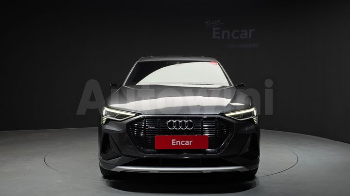 Audi e-tron 2022 — 3