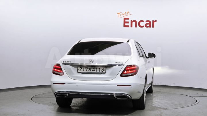 Mercedes Benz E Class 2018 — 4