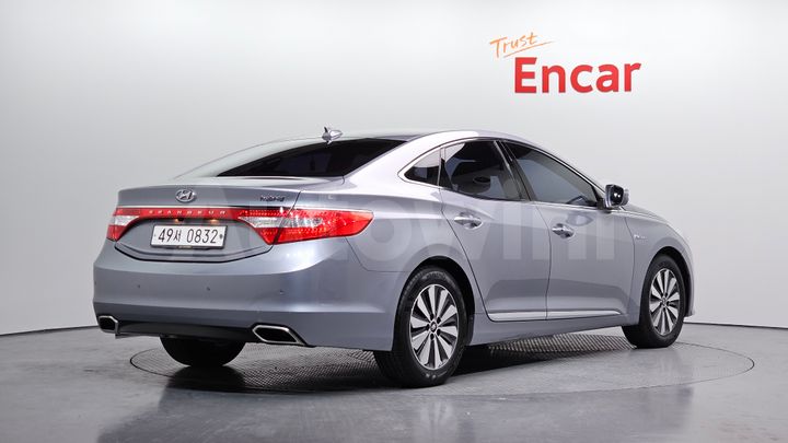 Hyundai Grandeur 2016 — 2