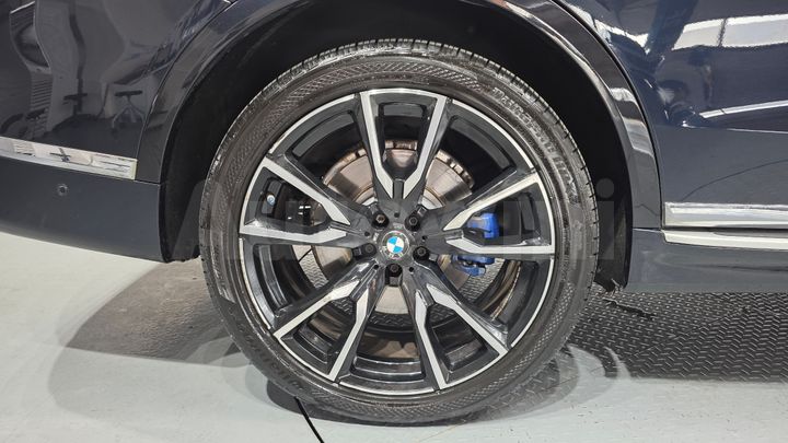 BMW X7 2021 — 5