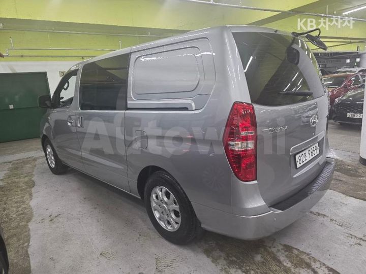 Hyundai Starex 2016 — 3