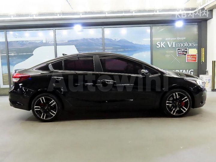 Kia K3 2018 — 3