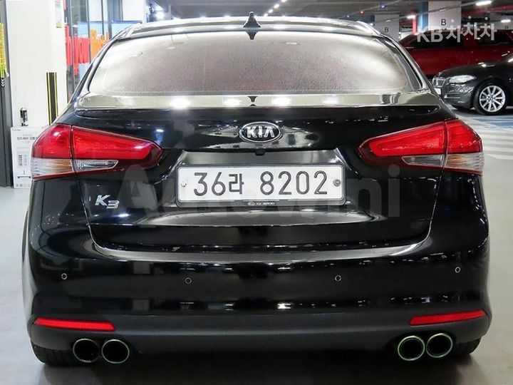 Kia K3 2018 — 5