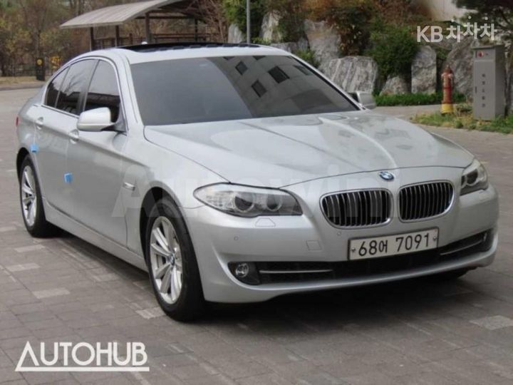 BMW 5 Series 2012 — 2