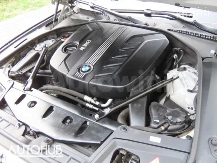 BMW 5 Series 2012 — 5